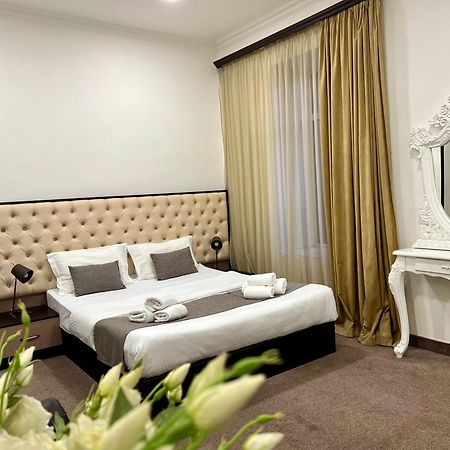 Yvn Tumanyan Apart-Hotel Jerevan Eksteriør billede