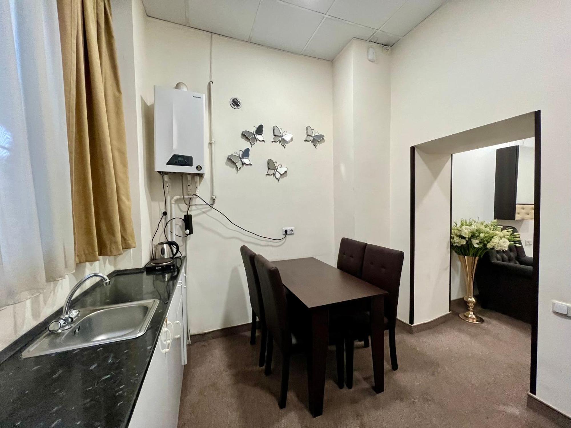 Yvn Tumanyan Apart-Hotel Jerevan Eksteriør billede